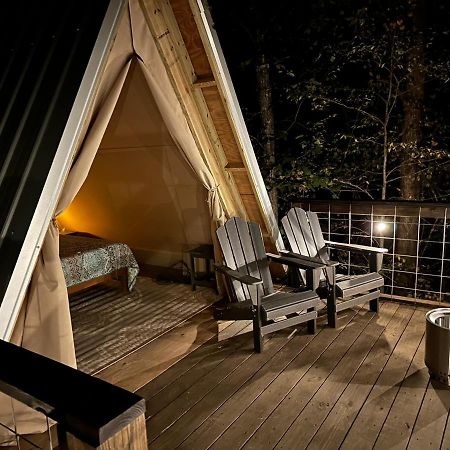 Bohamia - Cozy A-Frame Glamp On 268 Acre Forest Retreat 塔拉迪加 外观 照片