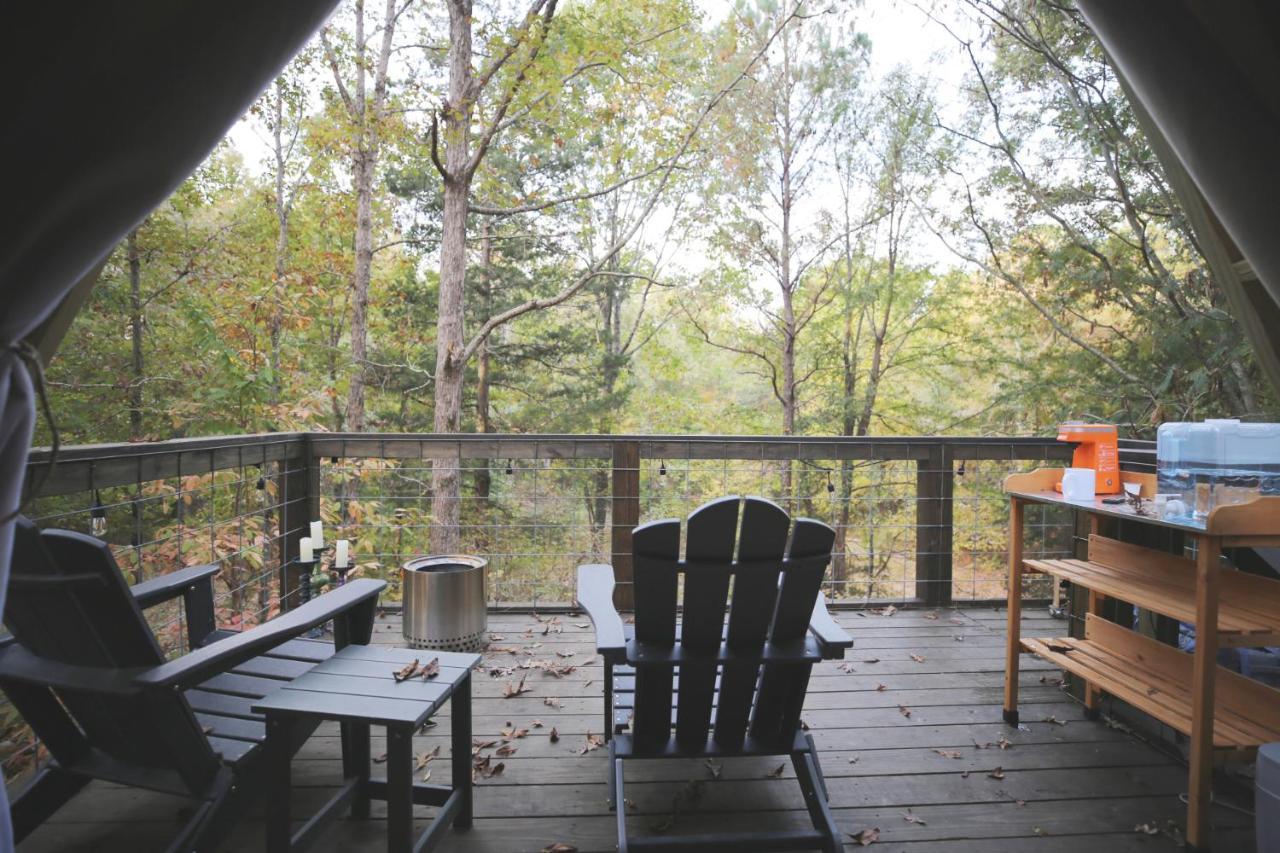 Bohamia - Cozy A-Frame Glamp On 268 Acre Forest Retreat 塔拉迪加 外观 照片