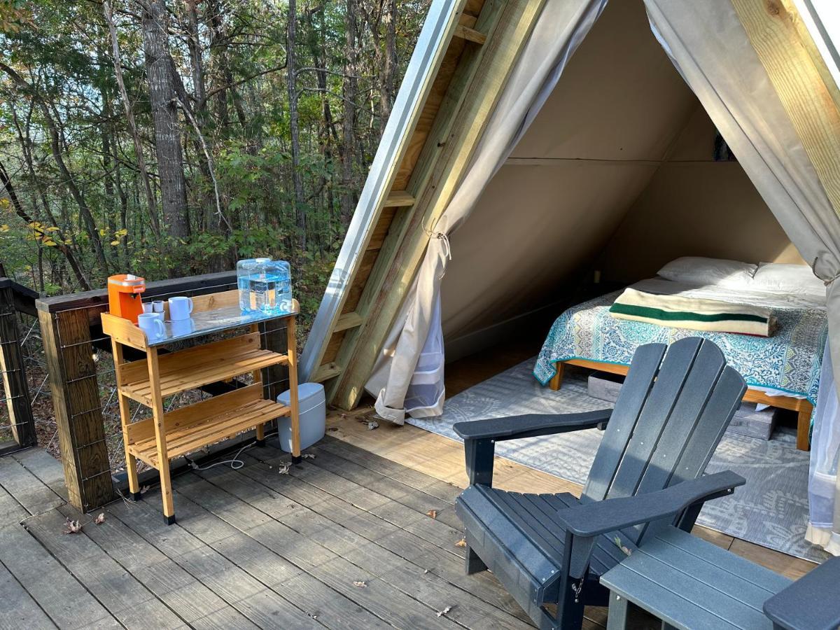Bohamia - Cozy A-Frame Glamp On 268 Acre Forest Retreat 塔拉迪加 外观 照片